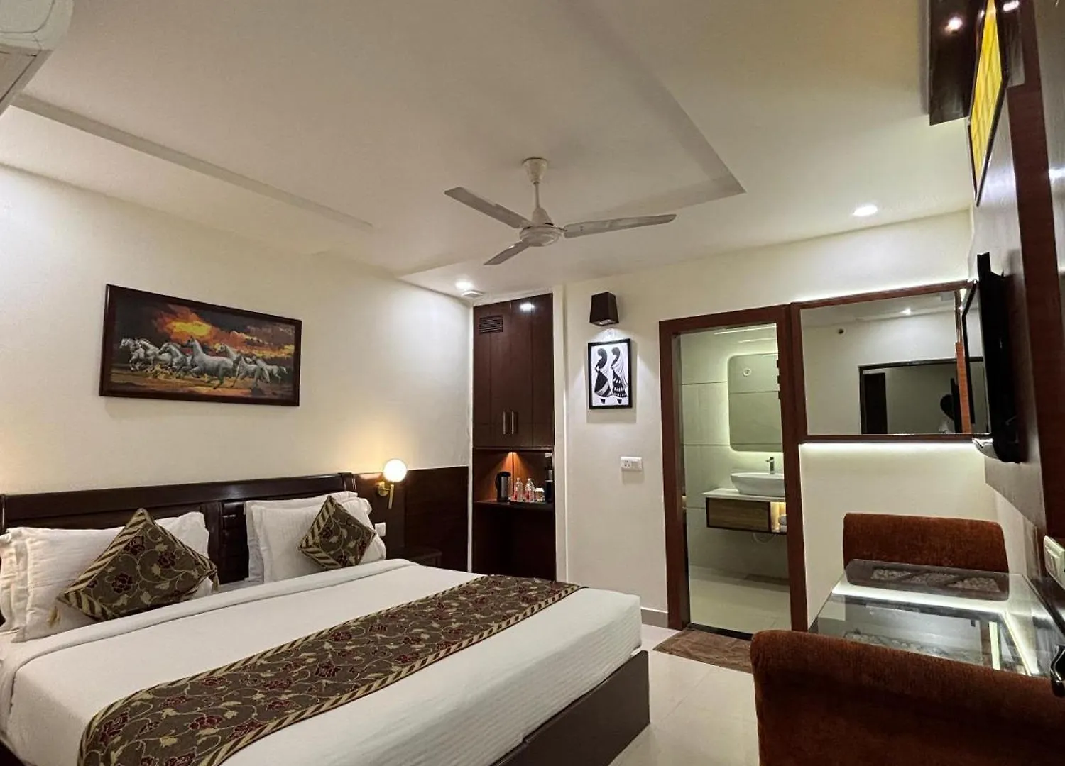 Taj Inn Hotel Agra
