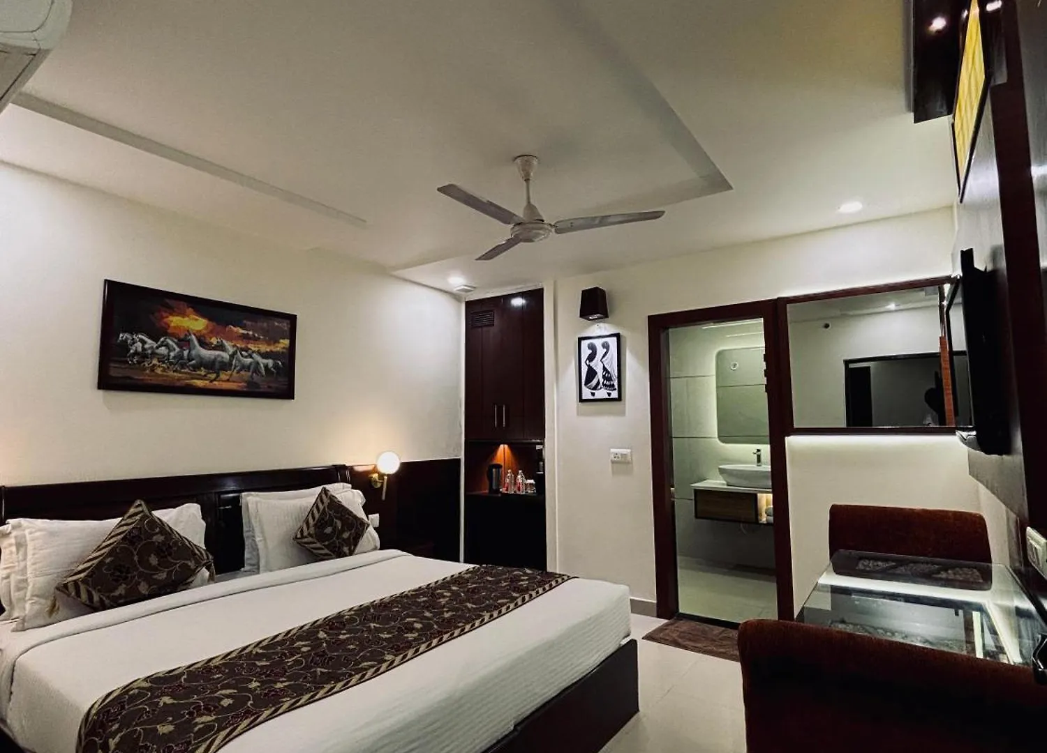 Taj Inn Hotel Agra  Agra (Uttar Pradesh)